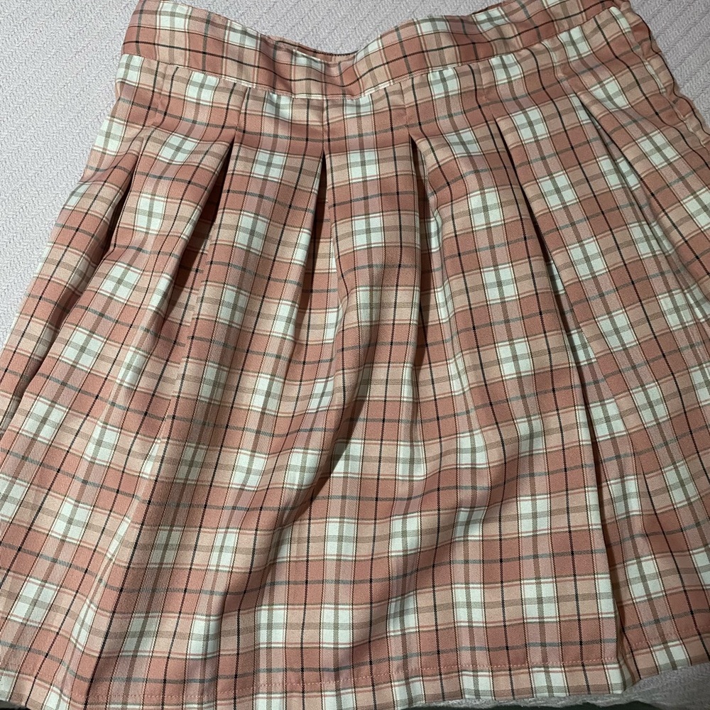 New pleated skirt